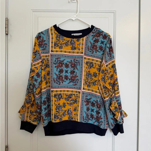 Korean Flower Patterned Blouse - Picture 1 of 4